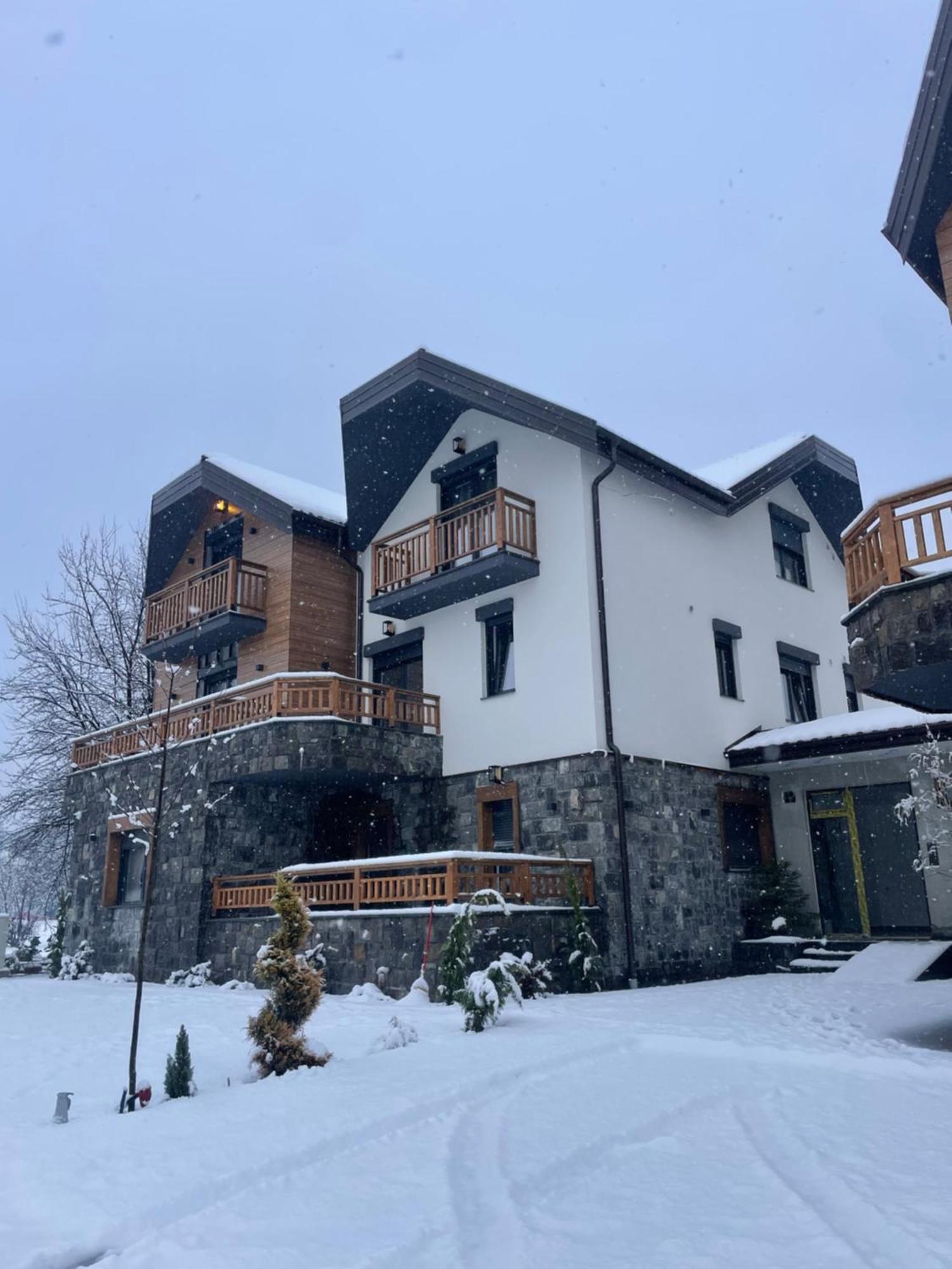 Апартаменти Alpine Breza *